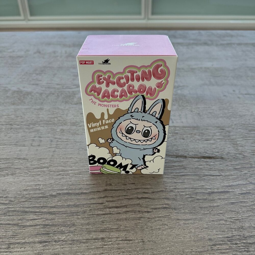 NIB BRAND NEW LABUBU MACARON - LYCHEE BERRY (PINK) - POPMART! - Picture 2 of 5
